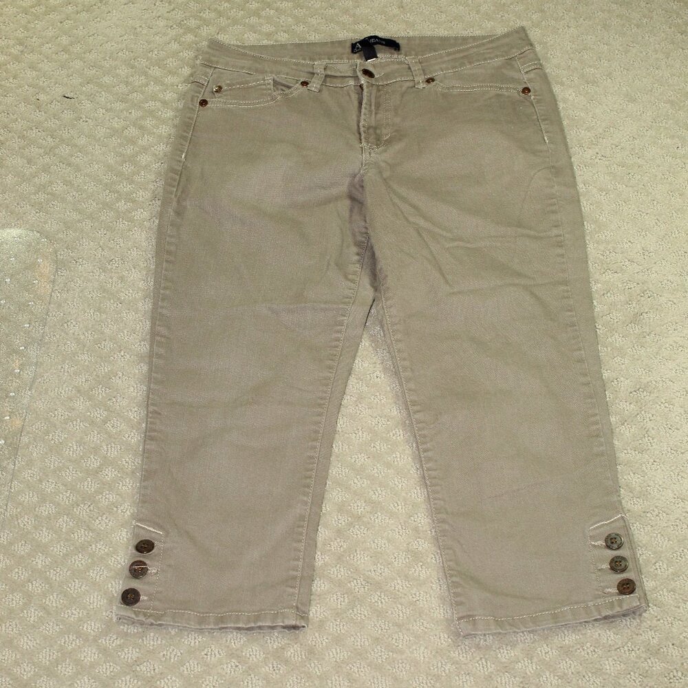 Anne Klein Sz 6 Tan Cropped Jeans